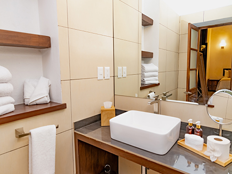 Habitacion doble baño